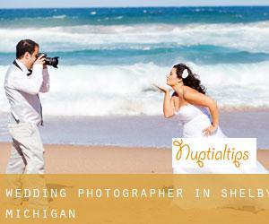 Wedding Photographer in Shelby (Michigan)